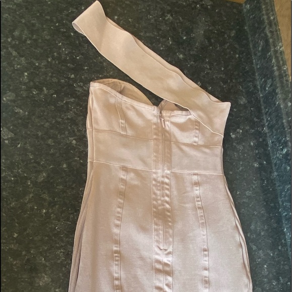 MISGUIDED premium Light Pink bandage one shoulder bodycon mini dress - Picture 5 of 10